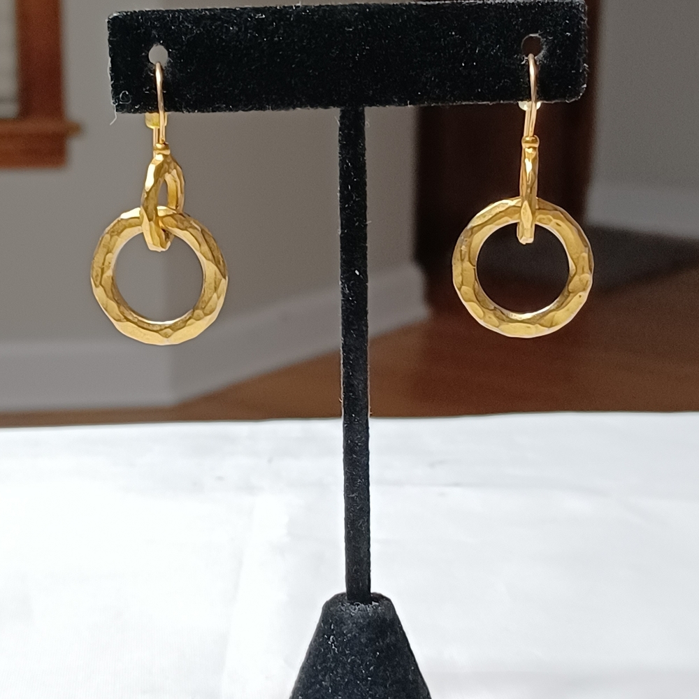 GOLD TONE DOUBLE CIRCLE DROP EARRINGS